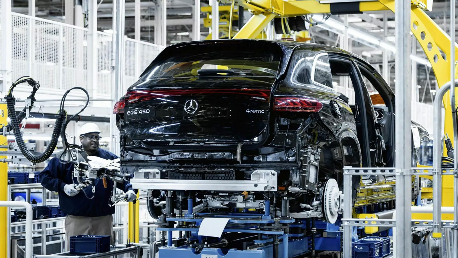 Από τις ΗΠΑ στη Γερμανία η παραγωγή της Mercedes EQS SUV